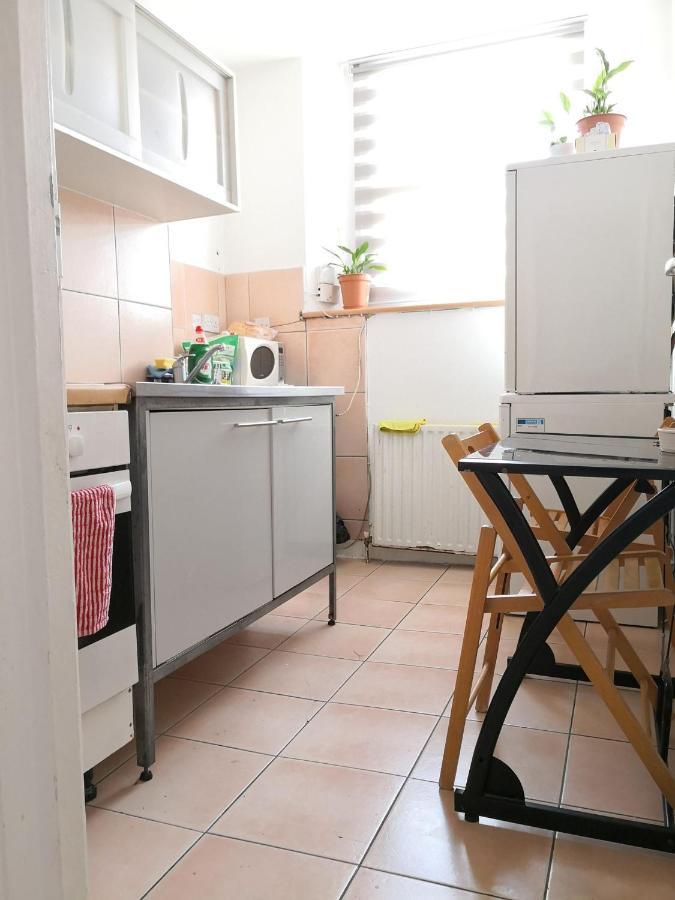 Double Room Lgbt Лондон Экстерьер фото